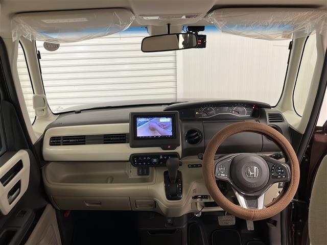 Ｎ－ＢＯＸ Ｇ・Ｌホンダセンシング　社外ナビ（ＴＶ／ＢＴ）バックカメラ　ＥＴＣ　ドラレコ前後　コーナーセンサー　ホンダセンシング　片側パワスラ　前席シートヒーター　ＬＥＤライト　スペアキー　社外マット　ＵＳＢポート　ステアリングカバー（7枚目）