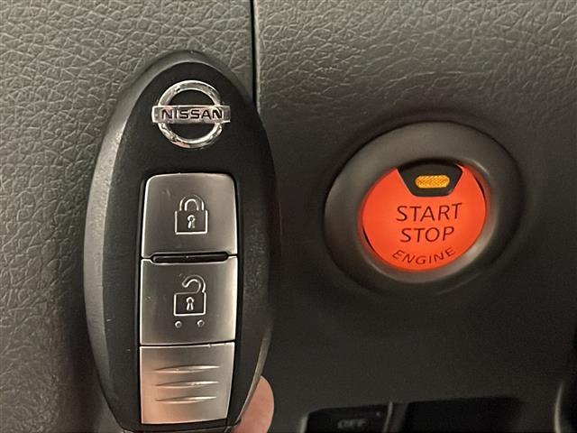 NV350キャラバンワゴン GX 純正メモリナビ(CD/BT/ラジオ/フルセグ)バックカメラ ETC 前後ドライブレコーダー 社外フロアマット オートライト プッシュスタート スマートキー×2 ドアバイザー(8枚目)