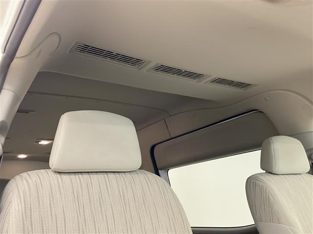 NV350キャラバンワゴン GX 純正メモリナビ(CD/BT/ラジオ/フルセグ)バックカメラ ETC 前後ドライブレコーダー 社外フロアマット オートライト プッシュスタート スマートキー×2 ドアバイザー(12枚目)