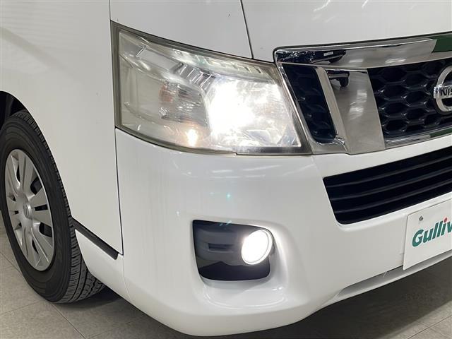 NV350キャラバンワゴン GX 純正メモリナビ(CD/BT/ラジオ/フルセグ)バックカメラ ETC 前後ドライブレコーダー 社外フロアマット オートライト プッシュスタート スマートキー×2 ドアバイザー(17枚目)