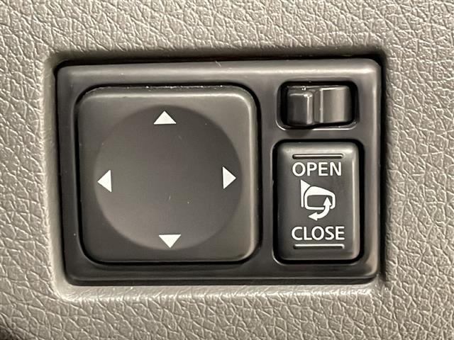 NV350キャラバンワゴン GX 純正メモリナビ(CD/BT/ラジオ/フルセグ)バックカメラ ETC 前後ドライブレコーダー 社外フロアマット オートライト プッシュスタート スマートキー×2 ドアバイザー(36枚目)