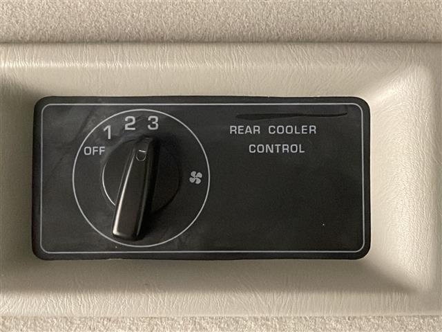 NV350キャラバンワゴン GX 純正メモリナビ(CD/BT/ラジオ/フルセグ)バックカメラ ETC 前後ドライブレコーダー 社外フロアマット オートライト プッシュスタート スマートキー×2 ドアバイザー(37枚目)