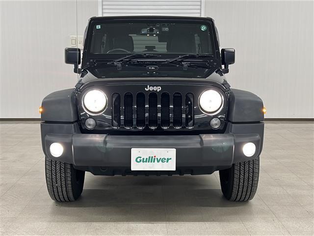 ジープ・ラングラーアンリミテッド スポーツ 社外メモリナビ(CD/ラジオ/BT/フルセグ)バックカメラ ETC ドライブレコーダー クルーズコントロール ステアリングスイッチ 横滑り防止装置 リモコンキー×2 純正18インチAW ドアバイザー(14枚目)