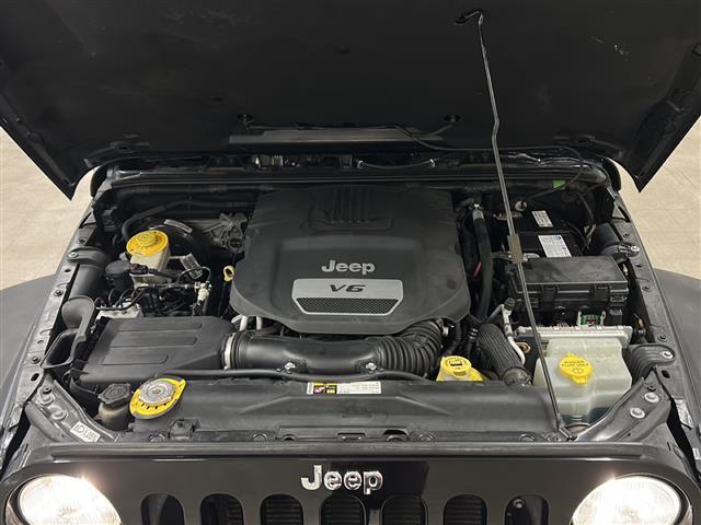 ジープ・ラングラーアンリミテッド スポーツ 社外メモリナビ(CD/ラジオ/BT/フルセグ)バックカメラ ETC ドライブレコーダー クルーズコントロール ステアリングスイッチ 横滑り防止装置 リモコンキー×2 純正18インチAW ドアバイザー(23枚目)