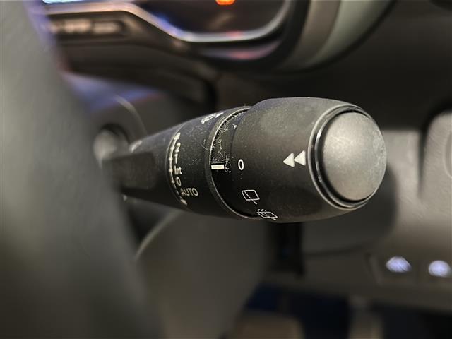 ベルランゴ シャイン　ＸＴＲ　パック　スマートキー　アクティブセーフティブレーキ　インテリジェントハイビーム　パーキングセンサー　ＢＳＭ　純正ナビ　バックカメラ　ＥＴＣ　ＬＥＤヘッドランプ　純正マット　スペアキー　スライドドア　サンルーフ（11枚目）