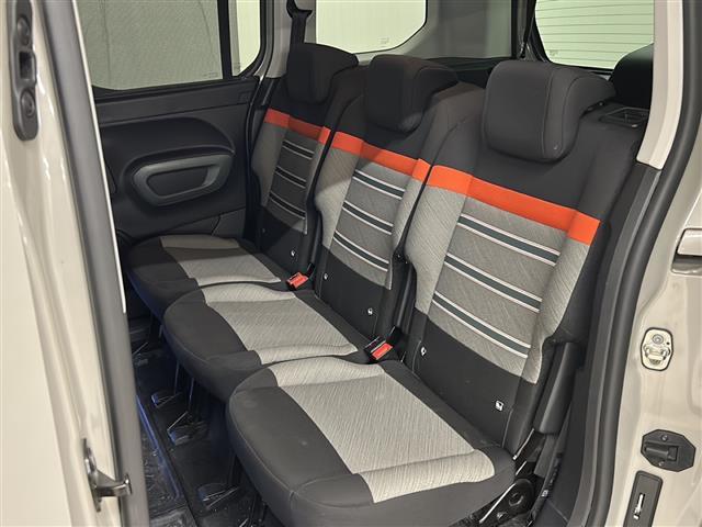 ベルランゴ シャイン　ＸＴＲ　パック　スマートキー　アクティブセーフティブレーキ　インテリジェントハイビーム　パーキングセンサー　ＢＳＭ　純正ナビ　バックカメラ　ＥＴＣ　ＬＥＤヘッドランプ　純正マット　スペアキー　スライドドア　サンルーフ（22枚目）