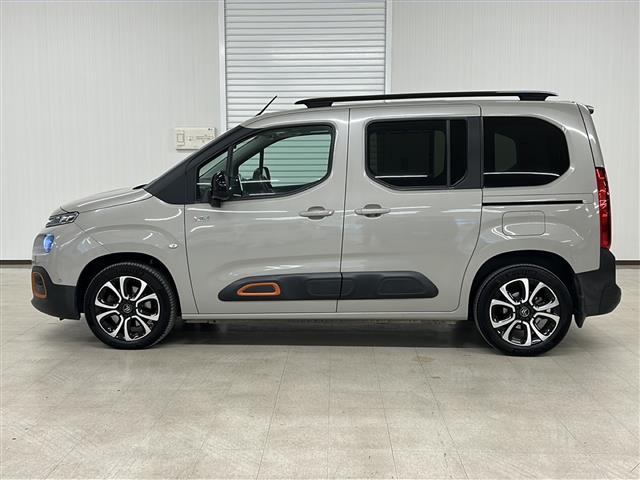 ベルランゴ シャイン　ＸＴＲ　パック　スマートキー　アクティブセーフティブレーキ　インテリジェントハイビーム　パーキングセンサー　ＢＳＭ　純正ナビ　バックカメラ　ＥＴＣ　ＬＥＤヘッドランプ　純正マット　スペアキー　スライドドア　サンルーフ（33枚目）