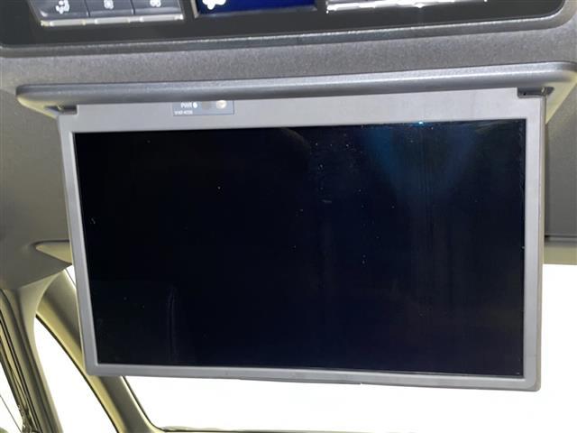 ヴォクシー ハイブリッドＳ－Ｚ　禁煙車　純正ナビ　バックカメラ　プリクラッシュセーフティ　レーントレーシングアシスト　ロードサインアシスト　レーダークルーズコントロール　両側パワスラ　純正フリップダウンモニター　ＥＴＣ２．０（8枚目）