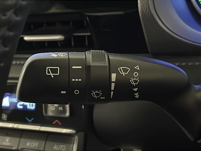 ヴォクシー ハイブリッドＳ－Ｚ　禁煙車　純正ナビ　バックカメラ　プリクラッシュセーフティ　レーントレーシングアシスト　ロードサインアシスト　レーダークルーズコントロール　両側パワスラ　純正フリップダウンモニター　ＥＴＣ２．０（18枚目）