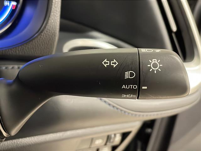 ヴォクシー ハイブリッドＳ－Ｚ　禁煙車　純正ナビ　バックカメラ　プリクラッシュセーフティ　レーントレーシングアシスト　ロードサインアシスト　レーダークルーズコントロール　両側パワスラ　純正フリップダウンモニター　ＥＴＣ２．０（19枚目）