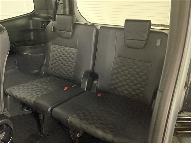 ヴォクシー ハイブリッドＳ－Ｚ　禁煙車　純正ナビ　バックカメラ　プリクラッシュセーフティ　レーントレーシングアシスト　ロードサインアシスト　レーダークルーズコントロール　両側パワスラ　純正フリップダウンモニター　ＥＴＣ２．０（28枚目）