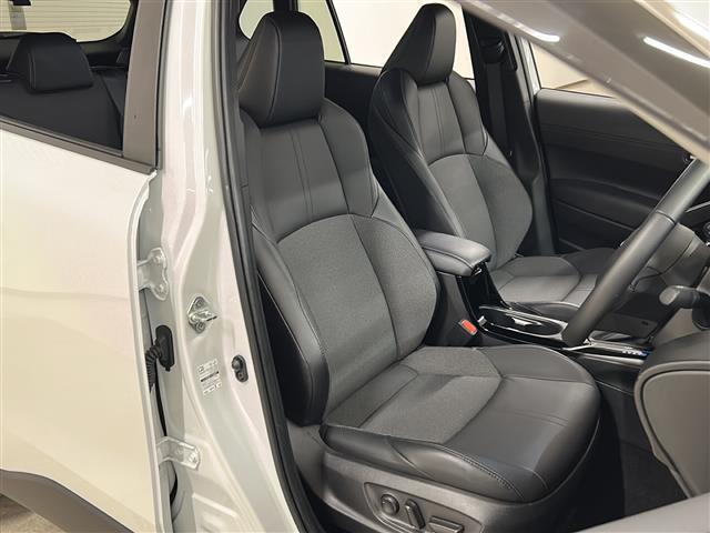 カローラクロス ハイブリッド　Ｚ　純正ディスプレイオーディオ（ラジオ／フルセグ／ＢＴ／Ａｐｐｌｅｃａｒｐｌａｙ）バックカメラ　ＥＴＣ　前後ドライブレコーダー　レーダークルーズコントロール　パワーバックドア　パワーシート（16枚目）