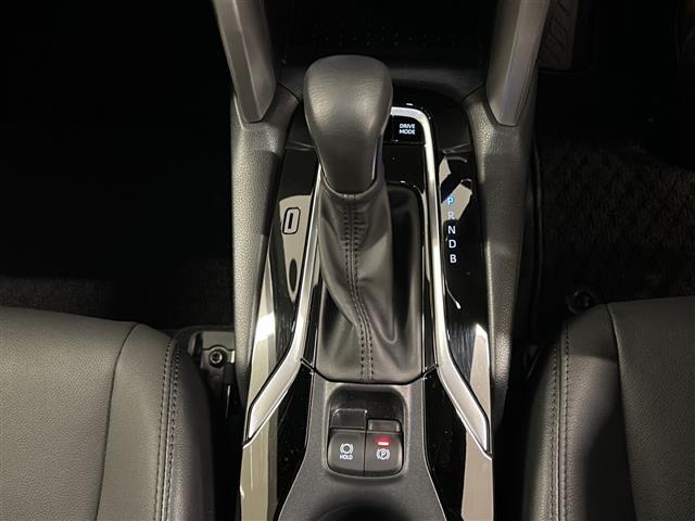 カローラクロス ハイブリッド　Ｚ　純正ディスプレイオーディオ（ラジオ／フルセグ／ＢＴ／Ａｐｐｌｅｃａｒｐｌａｙ）バックカメラ　ＥＴＣ　前後ドライブレコーダー　レーダークルーズコントロール　パワーバックドア　パワーシート（40枚目）