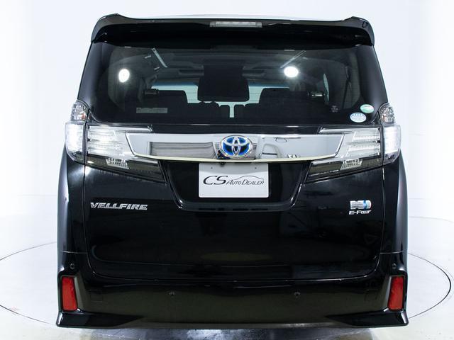 ヴェルファイアハイブリッド ＺＲ　（禁煙）（福祉車両車いすリアリフト）（モデリスタエアロ）（サンルーフ）純正１０型ナビ／後席モニター／黒ハーフレザー／両側自動ドア／パワーバックドア／バックカメラ／クルーズコントロール／クリアランスソナ（19枚目）