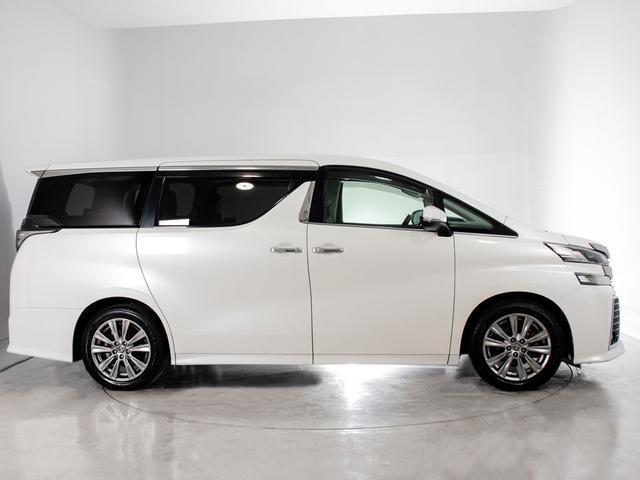 ヴェルファイア 2.5Z 禁煙&ワンオーナー車/福祉車両/後席脱着式サイドリフトアップシート/両側電動スライドドア/新品タイヤ/後席モニター/黒革調シートカバー/バックカメラ/LEDヘッドライト/ソナー/Bluetooth接続(16枚目)