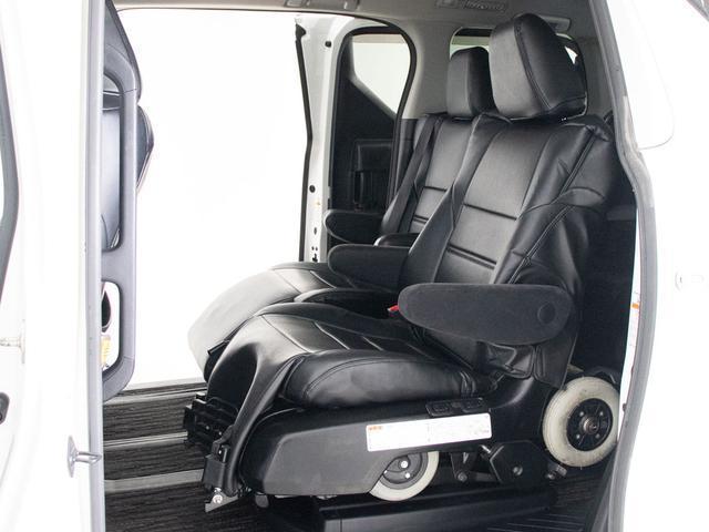 ヴェルファイア 2.5Z 禁煙&ワンオーナー車/福祉車両/後席脱着式サイドリフトアップシート/両側電動スライドドア/新品タイヤ/後席モニター/黒革調シートカバー/バックカメラ/LEDヘッドライト/ソナー/Bluetooth接続(27枚目)