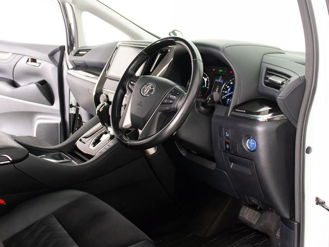 アルファードハイブリッド SR (禁煙車)(福祉車両サイドリフトアップシート)(純正10型ナビ)(後席モニター)両側自動ドア/パワーバックドア/前車追従レーダークルーズ/衝突被害軽減ブレーキ/踏み間違い防止装置/コンビハンドル/(37枚目)
