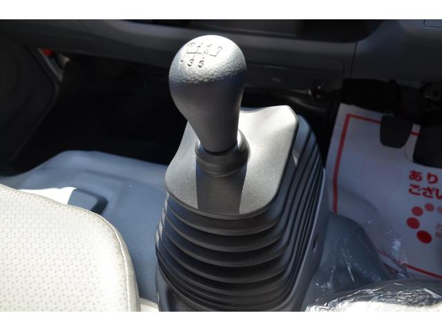 デュトロ 　パッカー車プレス式（塵芥車）４．３立米　２ｔ積載　連続作動スイッチ　汚水タンク　極東開発ＧＢ４３－２２０　６ＭＴ　排出板押出式　ＬＥＤヘッドライト　ＬＥＤフォグランプ　キャブ内操作スイッチ（36枚目）