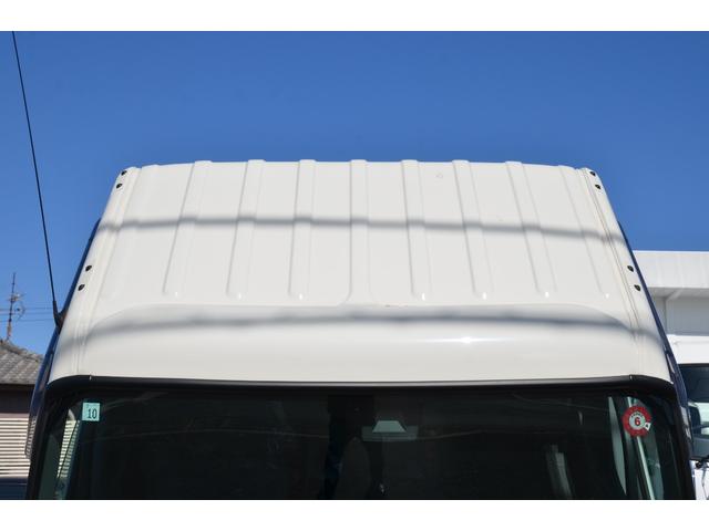 デュトロ 　パッカー車プレス式（塵芥車）４．３立米　２ｔ積載　連続作動スイッチ　汚水タンク　極東開発ＧＢ４３－２２０　６ＭＴ　排出板押出式　ＬＥＤヘッドライト　ＬＥＤフォグランプ　キャブ内操作スイッチ（43枚目）