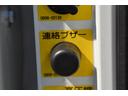 　パッカー車プレス式（塵芥車）４．３立米　２ｔ積載　連続作動スイッチ　汚水タンク　極東開発ＧＢ４３－２２０　６ＭＴ　排出板押出式　ＬＥＤヘッドライト　ＬＥＤフォグランプ　キャブ内操作スイッチ（30枚目）