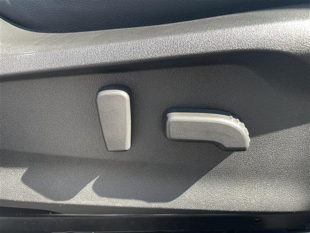 フォレスター アドバンス　社外ナビＣＤ／ＤＶＤ／ＵＳＢ／ＨＤＭＩ／ＢＴフルセグＴＶＡｐｐｌｅＣａｒＰｌａｙ／ＡｎｄｒｏｉｄＡｕｔｏバックカメラフロント／サイドアイサイトＸ後コーナーセンサー革巻きステアリングステアリングヒーター（24枚目）