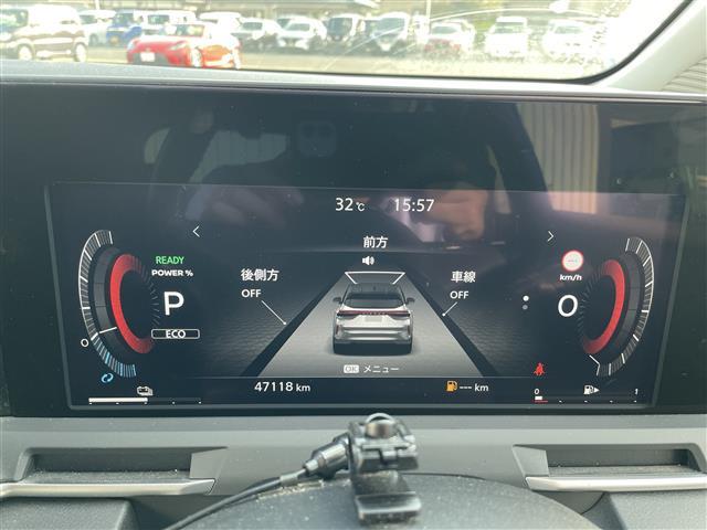 オーラ Ｇ　レザーエディション　社外ナビ　フルセグＴＶ　全周囲カメラ　エマージェンシーブレーキ　レーンキープアシスト　後側方支援標識　認識機能　ふらつき警報　オートマチックハイビーム　デジタルインナーミラー　前席シートヒーター（6枚目）