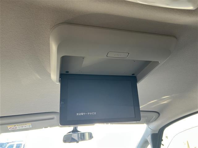 セレナ ハイウェイスター　純正９インチナビ　フルセグＴＶ　アラウンドビューモニター　フリップダウンモニター　衝突軽減ブレーキ　レーンキープアシスト　オートハイビーム　クルーズコントロール　ドライブレコーダー　標識認識機能（31枚目）