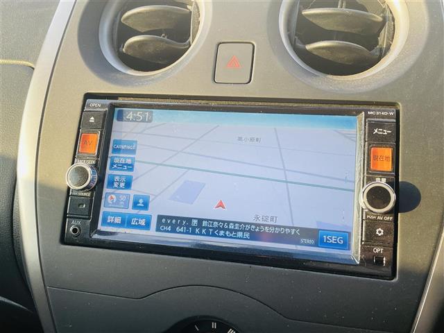 ノート X エマージェンシーブレーキパッケージ 純正ナビAM/FM/CD/DVD/USB/Ipod/Bt/AUX/DTVバックカメラエマージェンシーブレーキ電動格納ミラーヘッドライトレベライザースマートキー純正フロアマット純正ドアバイザー(3枚目)