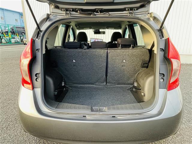 ノート X エマージェンシーブレーキパッケージ 純正ナビAM/FM/CD/DVD/USB/Ipod/Bt/AUX/DTVバックカメラエマージェンシーブレーキ電動格納ミラーヘッドライトレベライザースマートキー純正フロアマット純正ドアバイザー(24枚目)