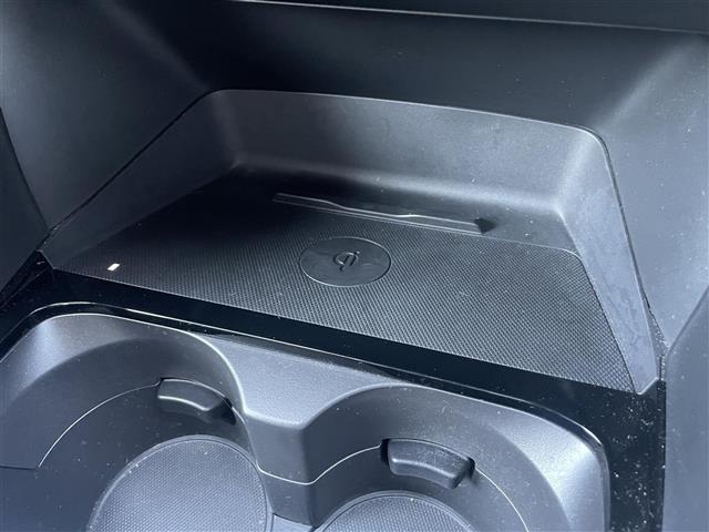 MAZDA3ファストバック 20S レトロスポーツエディション 純正ナビ/アンドロイドオート/アップルカープレイ/フルセグTV/全方位カメラ/レーダークルーズコントロール/ブラインドスポットモニター/ヘッドアップディスプレイ/前後ドライブレコーダー/ETC(9枚目)