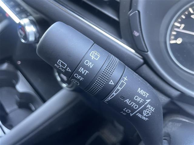 MAZDA3ファストバック 20S レトロスポーツエディション 純正ナビ/アンドロイドオート/アップルカープレイ/フルセグTV/全方位カメラ/レーダークルーズコントロール/ブラインドスポットモニター/ヘッドアップディスプレイ/前後ドライブレコーダー/ETC(17枚目)