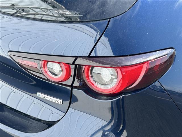 MAZDA3ファストバック 20S レトロスポーツエディション 純正ナビ/アンドロイドオート/アップルカープレイ/フルセグTV/全方位カメラ/レーダークルーズコントロール/ブラインドスポットモニター/ヘッドアップディスプレイ/前後ドライブレコーダー/ETC(37枚目)