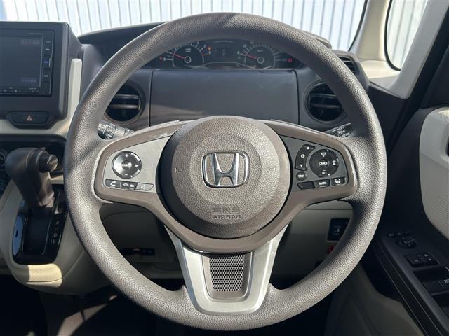 N-BOX G・EXホンダセンシング 純正ナビバックカメラホンダセンシング後方コーナーセンサーステアリングリモコン電動格納ミラーウィンカーミラー片側パワースライドドア前方ドライブレコーダードアバイザービルトインETC純正フロアマット(6枚目)