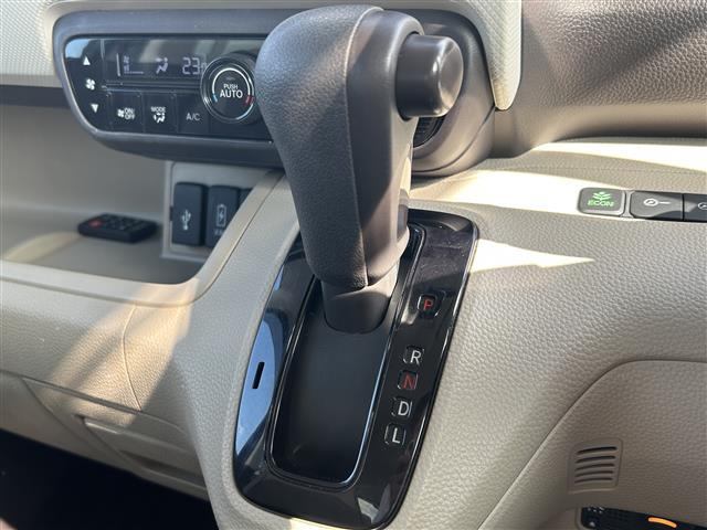 N-BOX G・EXホンダセンシング 純正ナビバックカメラホンダセンシング後方コーナーセンサーステアリングリモコン電動格納ミラーウィンカーミラー片側パワースライドドア前方ドライブレコーダードアバイザービルトインETC純正フロアマット(12枚目)