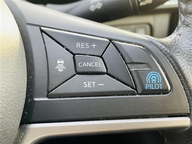 セレナ ハイウェイスター プロパイロットエディション 純正ナビフルセグTVバックカメラフリップダウンモニタープロパイロット衝突軽減ブレーキレーンキープアシスト標識認識機能横滑り防止装置両側電動スライドドアETC電動パーキングブレーキオートホールドブレーキ(11枚目)