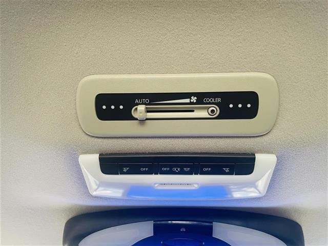 セレナ ハイウェイスター プロパイロットエディション 純正ナビフルセグTVバックカメラフリップダウンモニタープロパイロット衝突軽減ブレーキレーンキープアシスト標識認識機能横滑り防止装置両側電動スライドドアETC電動パーキングブレーキオートホールドブレーキ(18枚目)