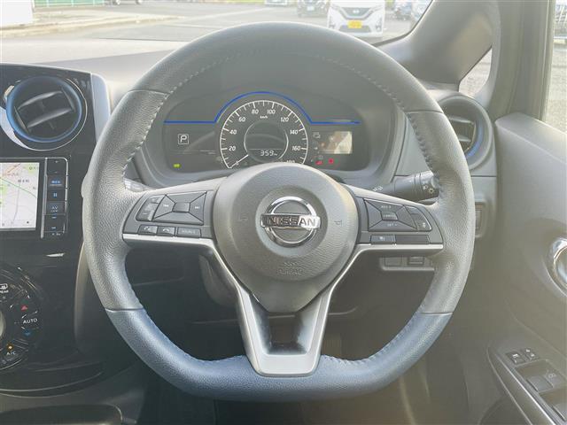 ノート e-パワーオーテック 社外ナビフルセグTVアラウンドビューモニター衝突軽減ブレーキレーンキープアシストオートハイビームレーダークルーズコントロールLEDヘッドライトETC前後ドライブレコーダーデジタルインナーミラー(2枚目)