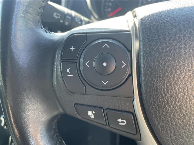 ヴォクシー ZS 煌II 純正ナビフリップダウンバックカメラトヨタセーフティセンス前後コーナーセンサー革巻きステアリングステアリングリモコン純正後席用モニターオートライトLEDライトフォグランプルトインETC(9枚目)