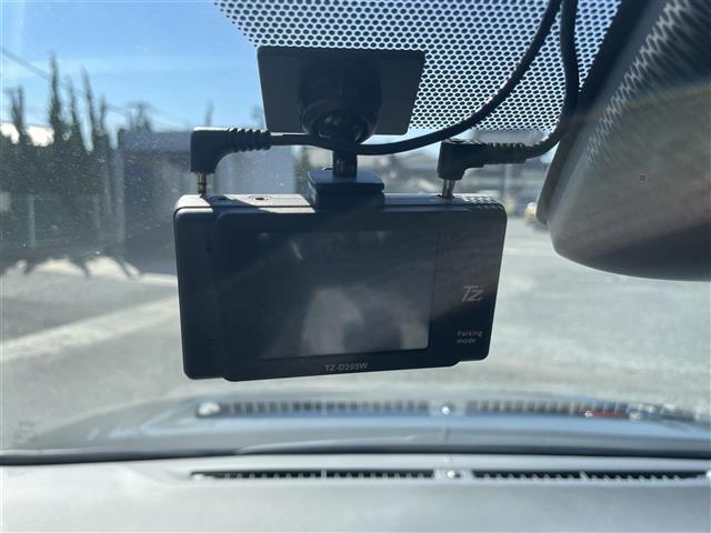 ヴォクシー ZS 煌II 純正ナビフリップダウンバックカメラトヨタセーフティセンス前後コーナーセンサー革巻きステアリングステアリングリモコン純正後席用モニターオートライトLEDライトフォグランプルトインETC(12枚目)