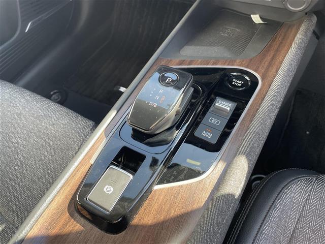 オーラ G 純正ナビフルセグTVアラウンドビューモニターエマージェンシーブレーキ側方支援後側方支援標識認識機能ふらつき警報オートマチックハイビームプロパイロットBOSEサウンドシステム置くだけ充電デジタルミラー(16枚目)