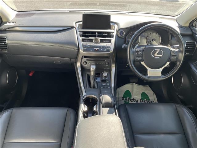 NX NX300h 純正ナビフルセグTV全周囲カメラブラインドスポットモニタードライブレコーダーETC2.0LEDヘッドライトオートライトフォグランプクルーズコントロール革巻きステアリングステアリングスイッチ(42枚目)