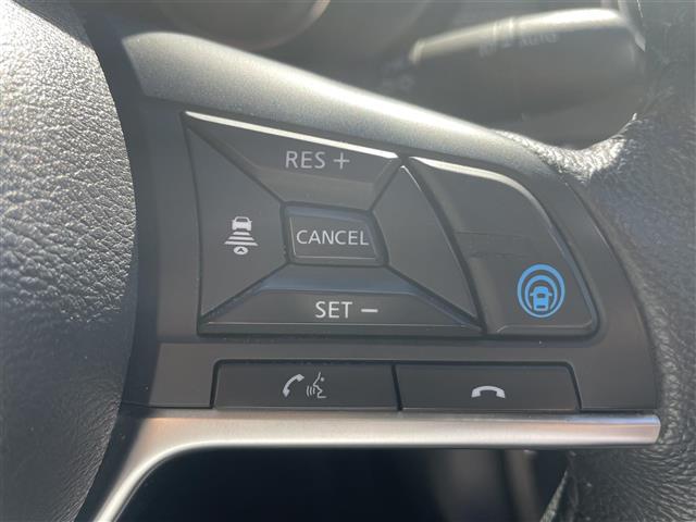 キックス X 純正ナビアラウンドビューモニター・フルセグTVプロパイロットエマージェンシーブレーキ側方支援ふらつき警報オートマチックハイビームIMPULエアロリアスポイラードライブレコーダーハーフレザーシート(9枚目)