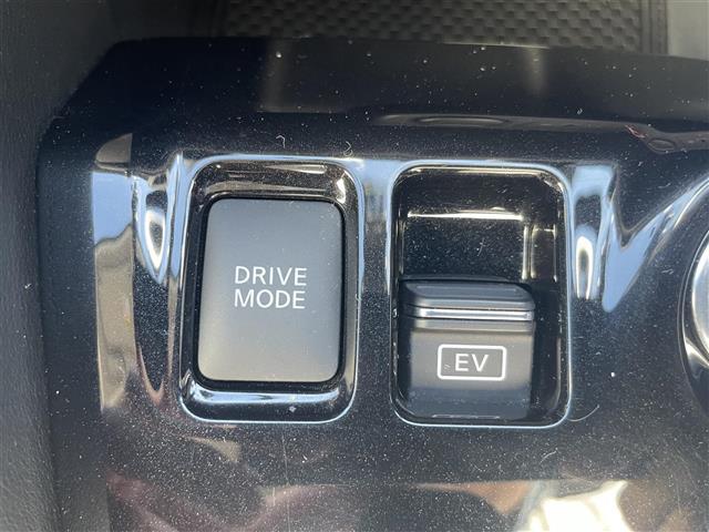 キックス X 純正ナビアラウンドビューモニター・フルセグTVプロパイロットエマージェンシーブレーキ側方支援ふらつき警報オートマチックハイビームIMPULエアロリアスポイラードライブレコーダーハーフレザーシート(20枚目)