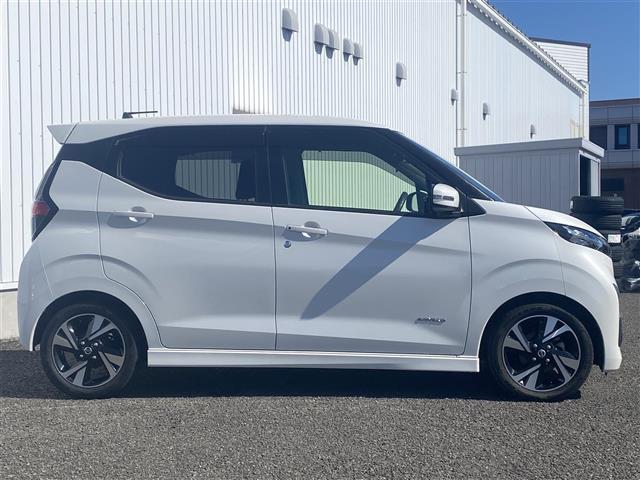 デイズ ハイウェイスター Gターボ 純正ナビフルセグTVバックカメラ前方ドラレコエマージェンシーブレーキ車線逸脱警報前後コーナーセンサーアイドリングストップETCステアリングリモコン電動格納ミラーミラーウインカープッシュスタート(33枚目)