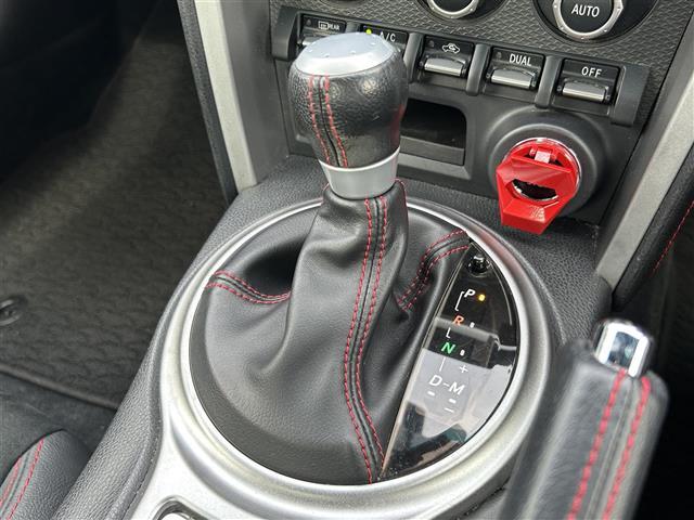 ８６ ＧＴリミテッド　社外ナビフルセグＴＶモデリスタエアロＲＡＹＳアルミホイールハーフレザーシート前席シートヒータードライブレコーダーヤマハＣＯＸパフォーマンスダンパーＥＴＣ純正フロアマット革巻きステアリング（15枚目）