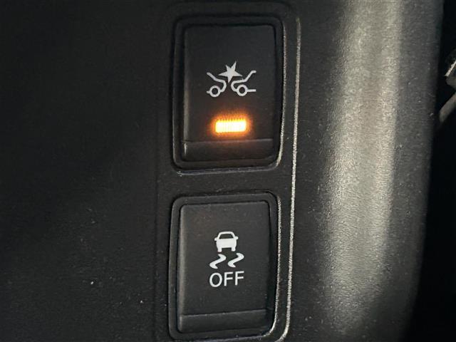 セレナ ハイウェイスター 25thスペシャルセレクションB 純正ナビ:フルセグTV/BT/DVD/AM,FM バックカメラ 追従型クルーズコントロール、レーンキープアシスト、標識検知機能 ドライブレコーダー、ETC、純正フロアマット(18枚目)