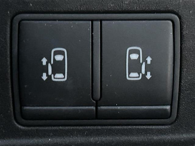 セレナ ハイウェイスター 25thスペシャルセレクションB 純正ナビ:フルセグTV/BT/DVD/AM,FM バックカメラ 追従型クルーズコントロール、レーンキープアシスト、標識検知機能 ドライブレコーダー、ETC、純正フロアマット(21枚目)