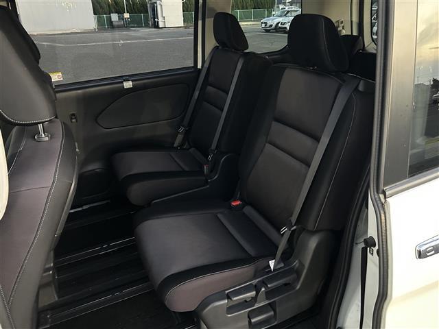 セレナ ハイウェイスター 25thスペシャルセレクションB 純正ナビ:フルセグTV/BT/DVD/AM,FM バックカメラ 追従型クルーズコントロール、レーンキープアシスト、標識検知機能 ドライブレコーダー、ETC、純正フロアマット(30枚目)