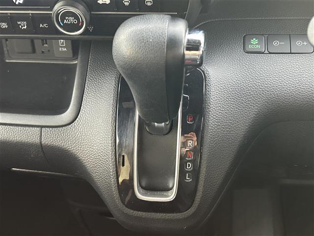 Ｎ－ＢＯＸカスタム Ｇ・Ｌホンダセンシング　社外メモリナビ　ワンセグＴＶ　ＤＶＤ再生　Ｂｌｕｅｔｏｏｔｈ接続　ＥＴＣ　アダプティブクルーズコントロール　バックカメラ　リアコーナーセンサー　衝突軽減　スマートキー　プッシュスタート　純正ＬＥＤ（16枚目）