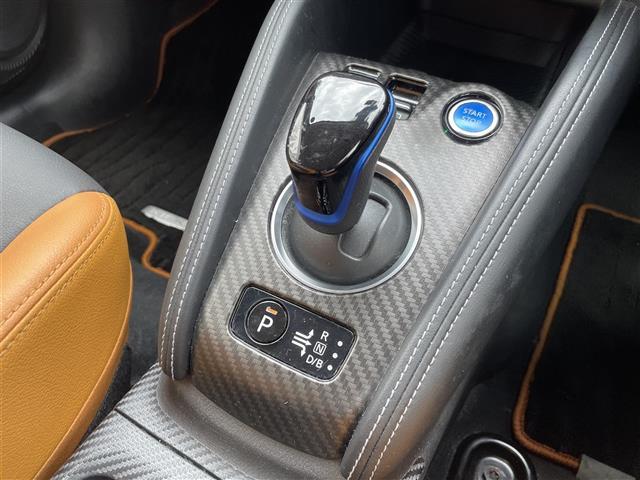 キックス Ｘ　ツートーンインテリアエディション　純正ナビフルセグＴＶ全方位カメラバックカメラビルトインＥＴＣ前方ドラレコプロパイロットオートクルーズコントロールインテリジェントルームミラーＤ／Ｎシートヒーター純正ＡＷ純正フロアマット（17枚目）